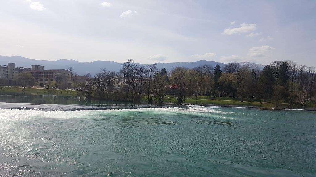 Guesthouse Una 1 Bihać Esterno foto