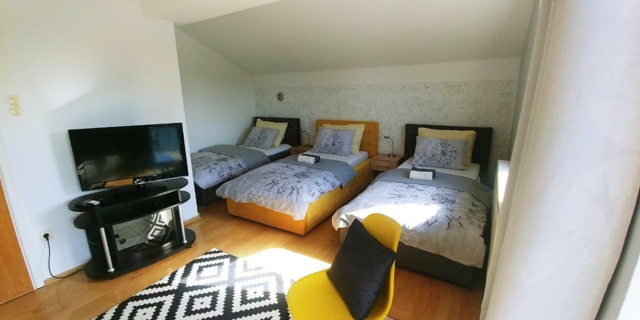 Guesthouse Una 1 Bihać Esterno foto